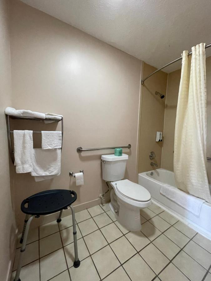 Garden Inn & Suites Hogansville ภายนอก รูปภาพ