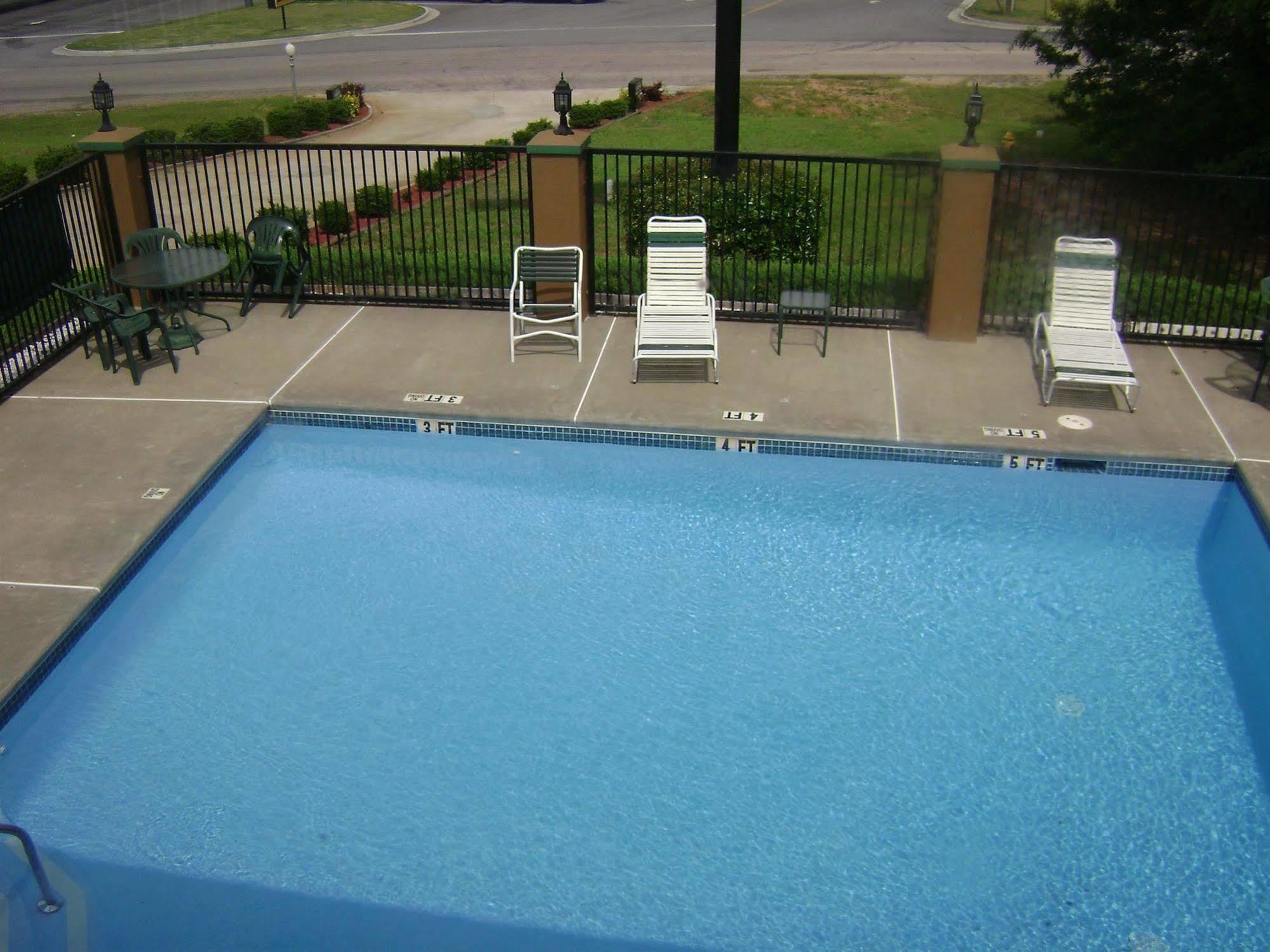 Garden Inn & Suites Hogansville ภายนอก รูปภาพ