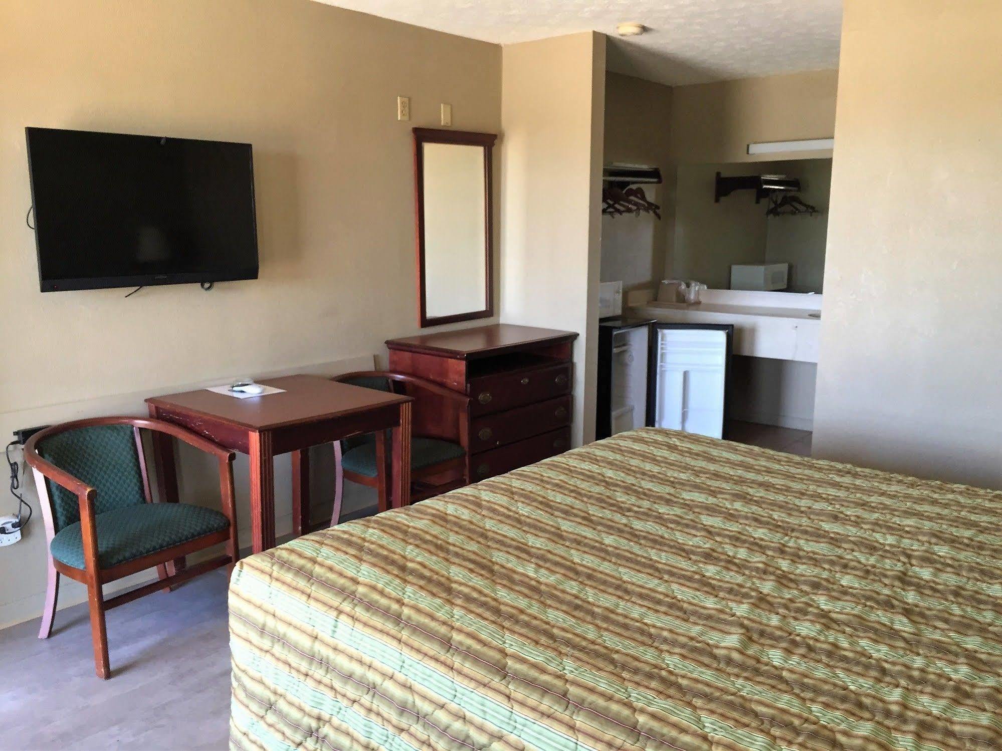 Garden Inn & Suites Hogansville ภายนอก รูปภาพ